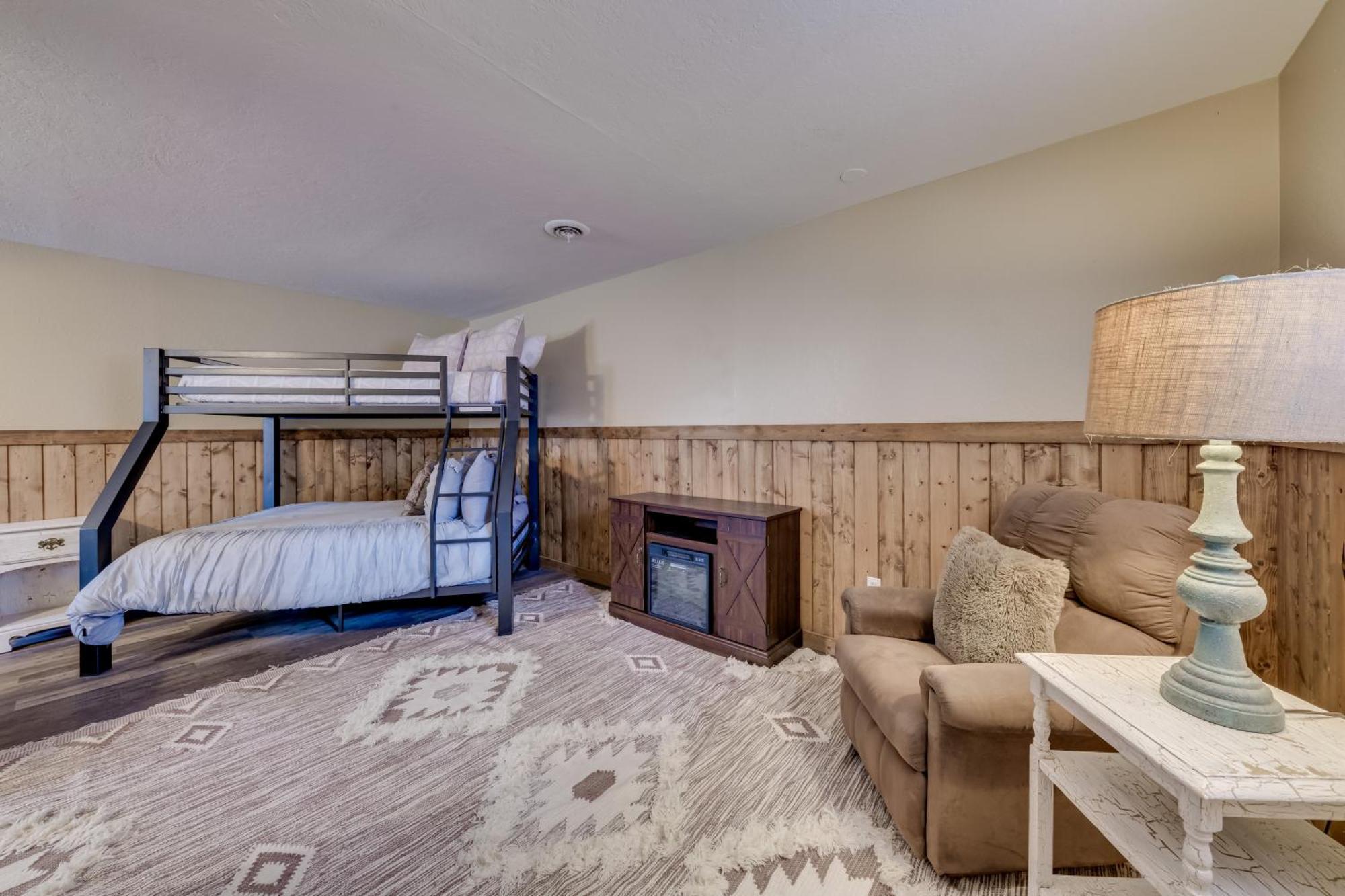 Ruidoso Home With Patio, Walk To Restaurants! 외부 사진
