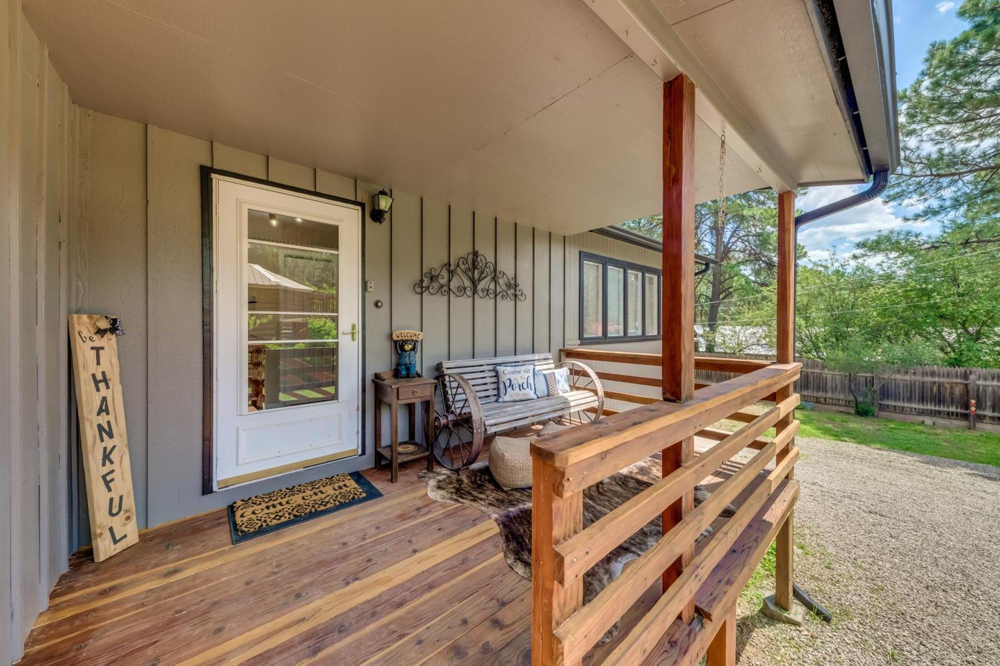 Ruidoso Home With Patio, Walk To Restaurants! 외부 사진