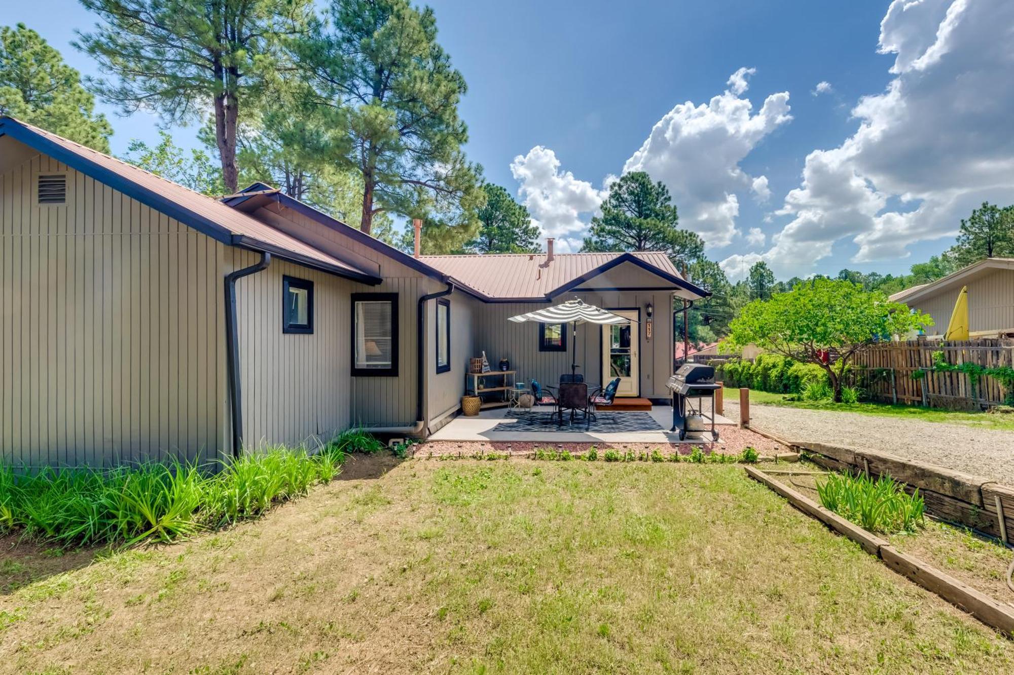 Ruidoso Home With Patio, Walk To Restaurants! 외부 사진