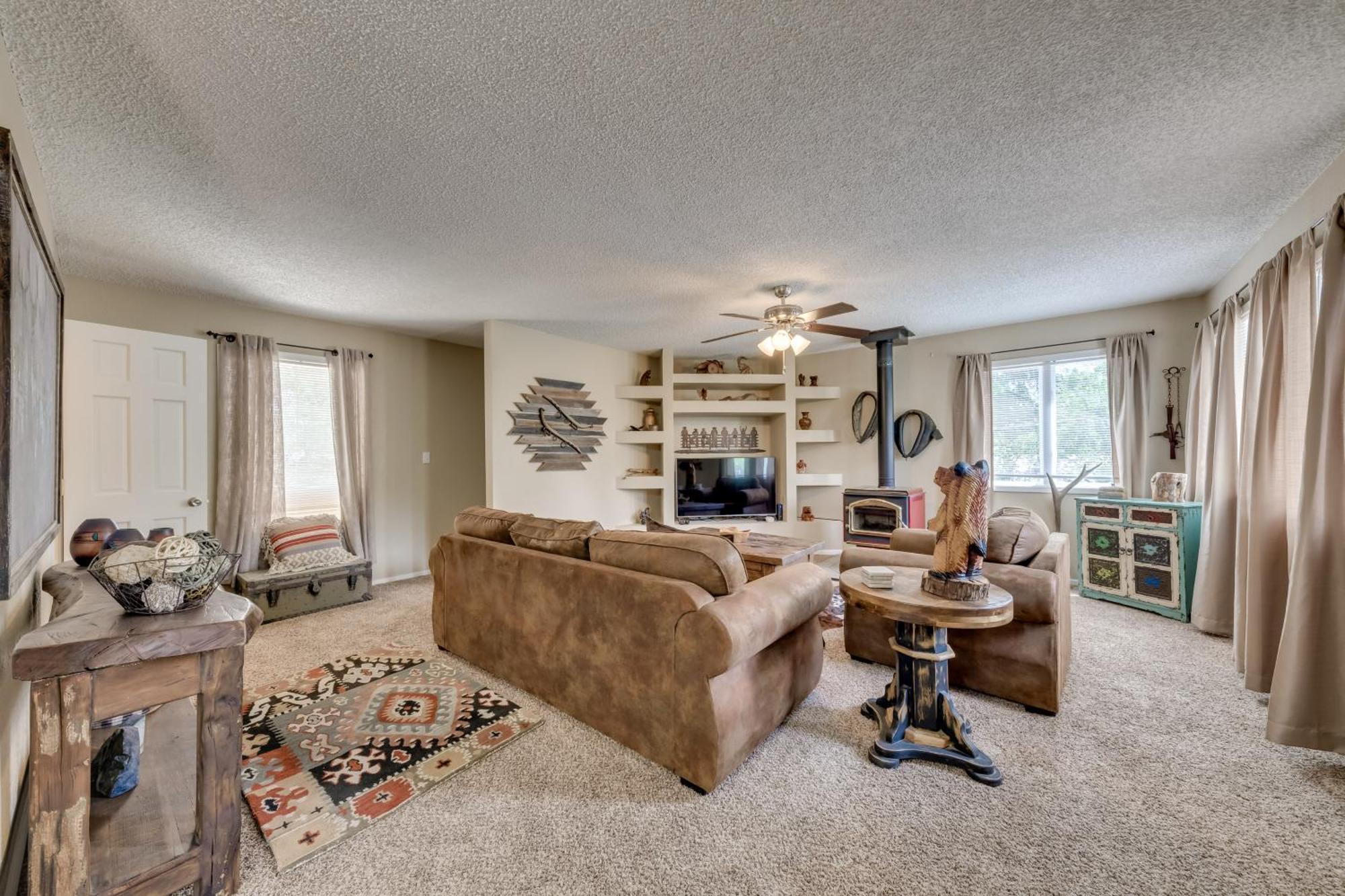 Ruidoso Home With Patio, Walk To Restaurants! 외부 사진