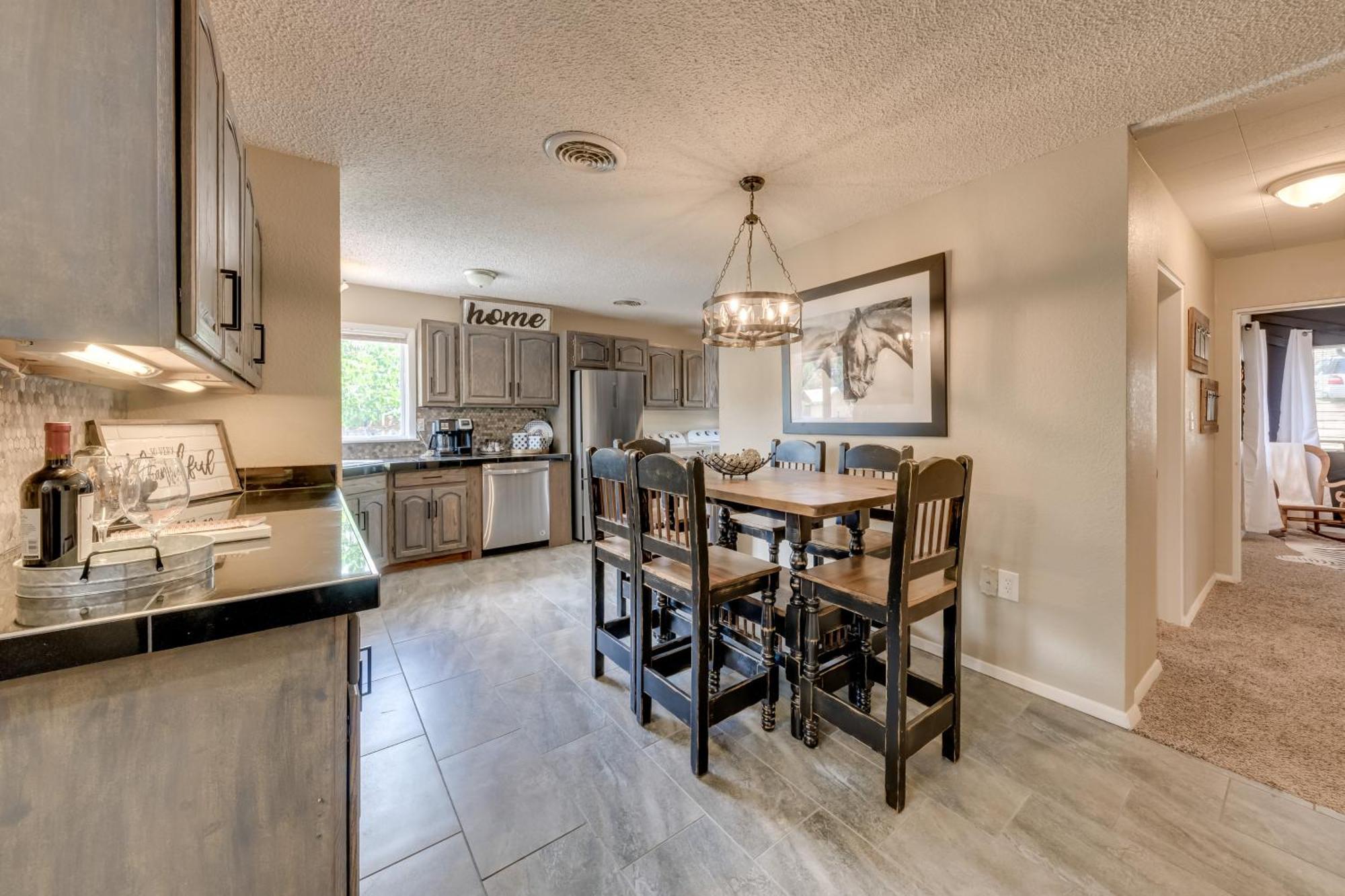 Ruidoso Home With Patio, Walk To Restaurants! 외부 사진